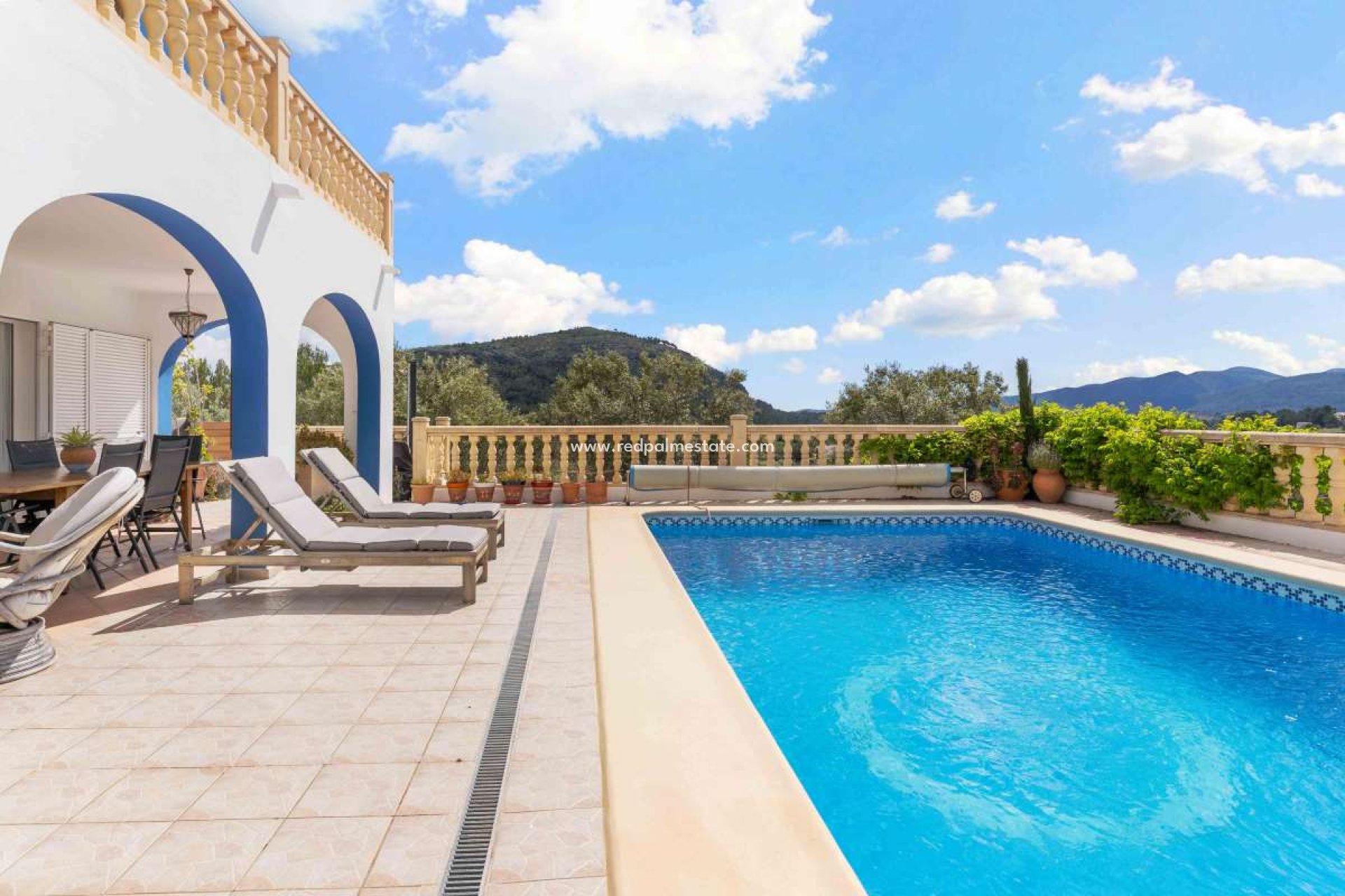 Reventa - Villa -
Murla - Inland