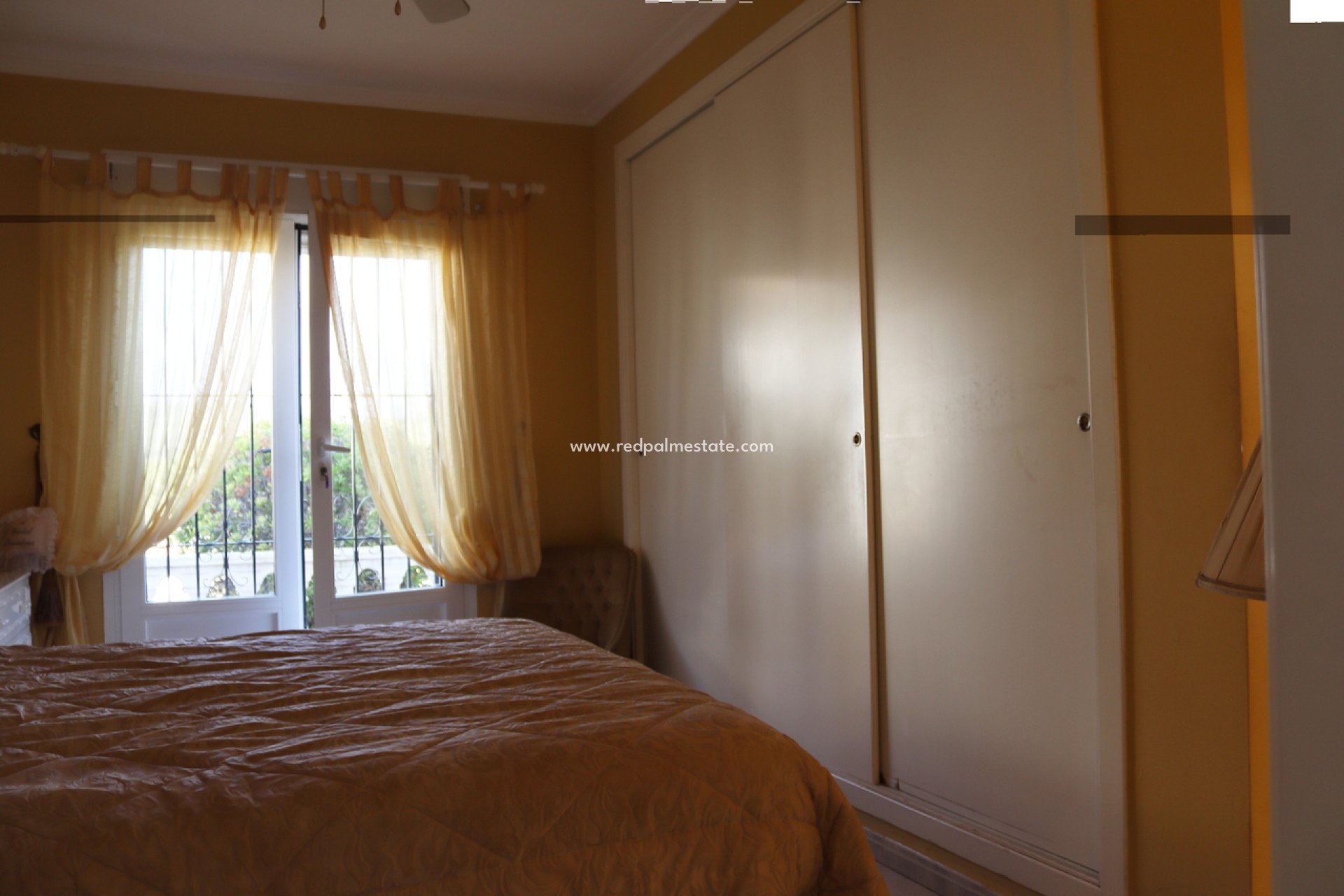 Reventa - Villa -
Murla - Inland