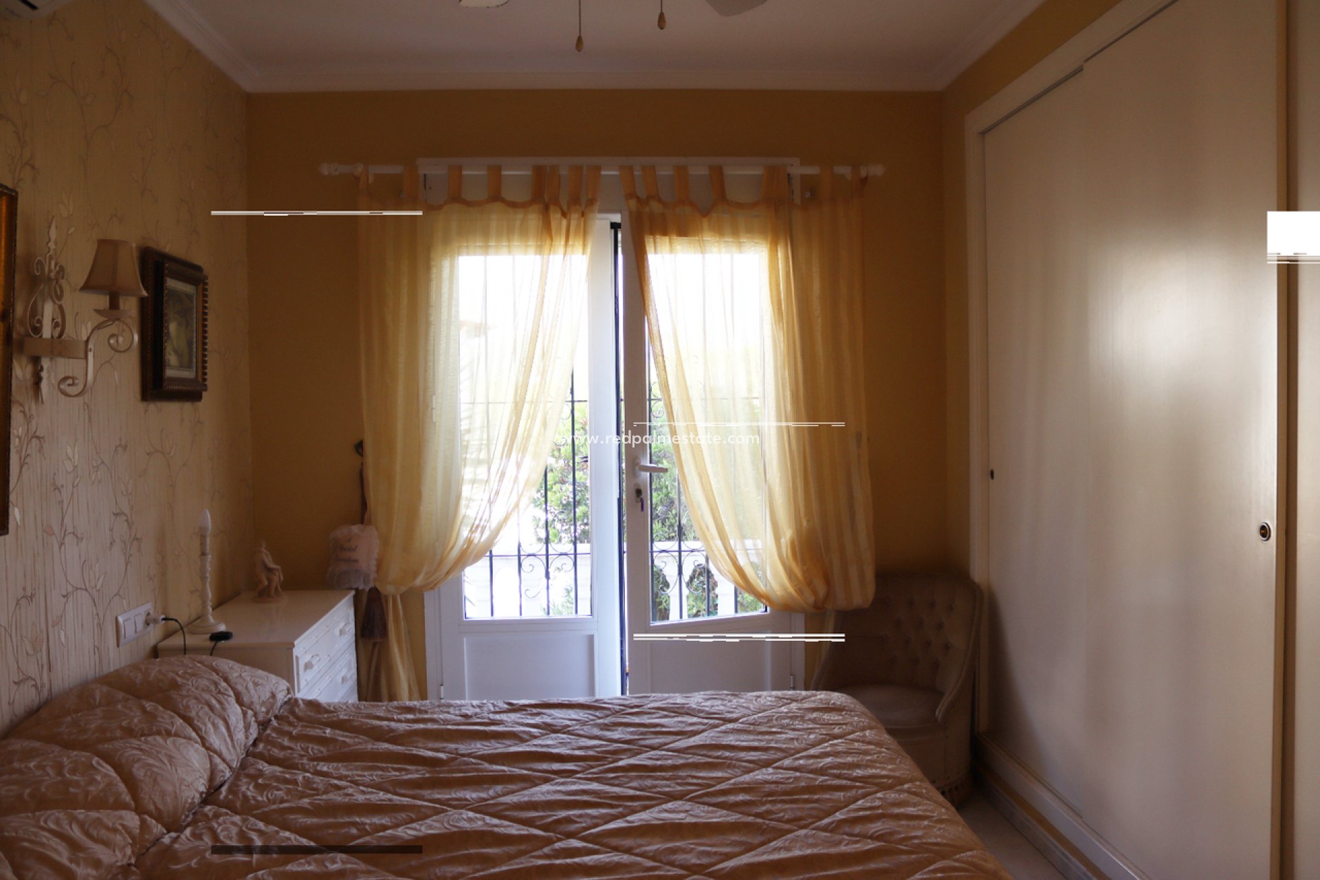 Reventa - Villa -
Murla - Inland