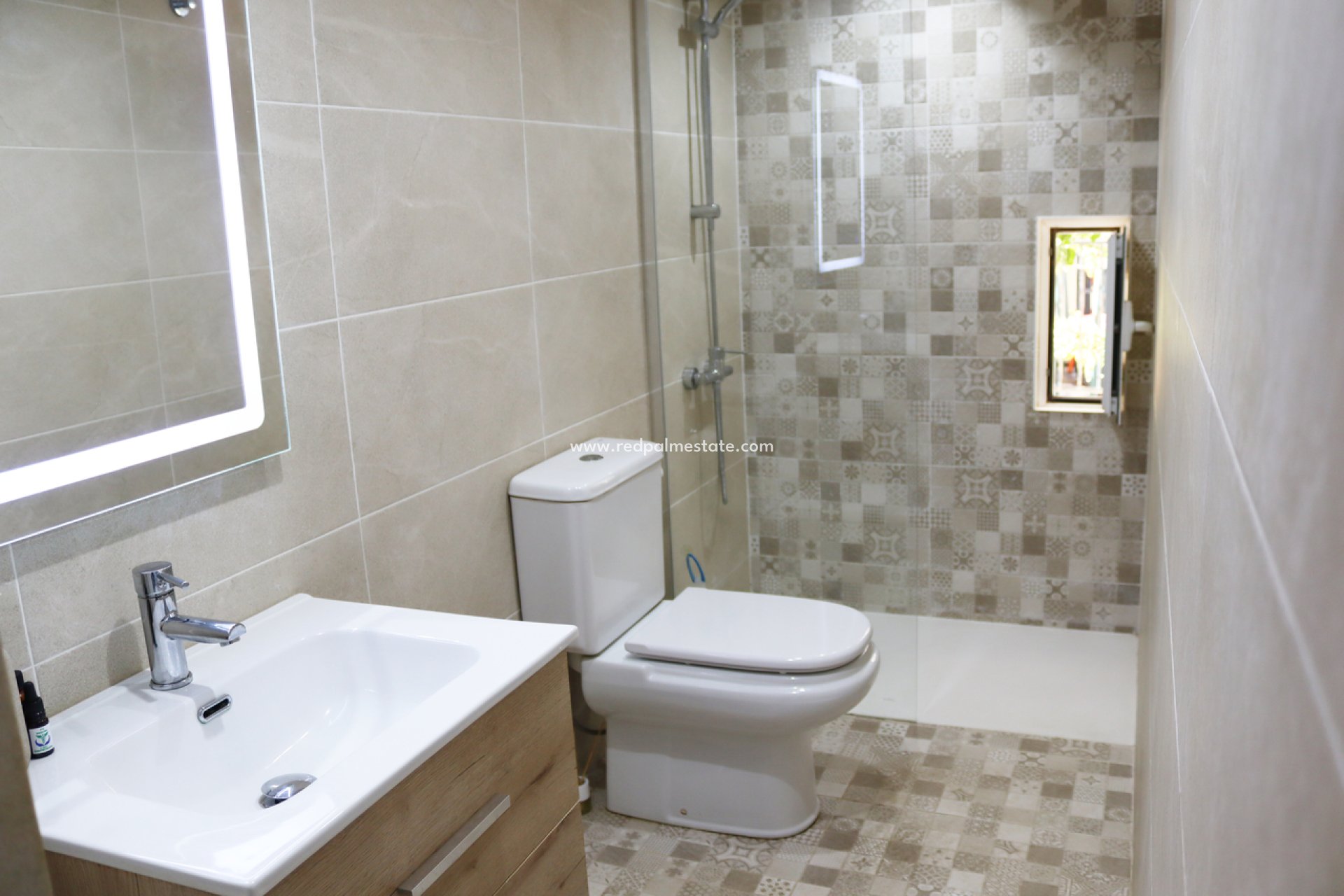 Reventa - Villa -
Orba - Inland