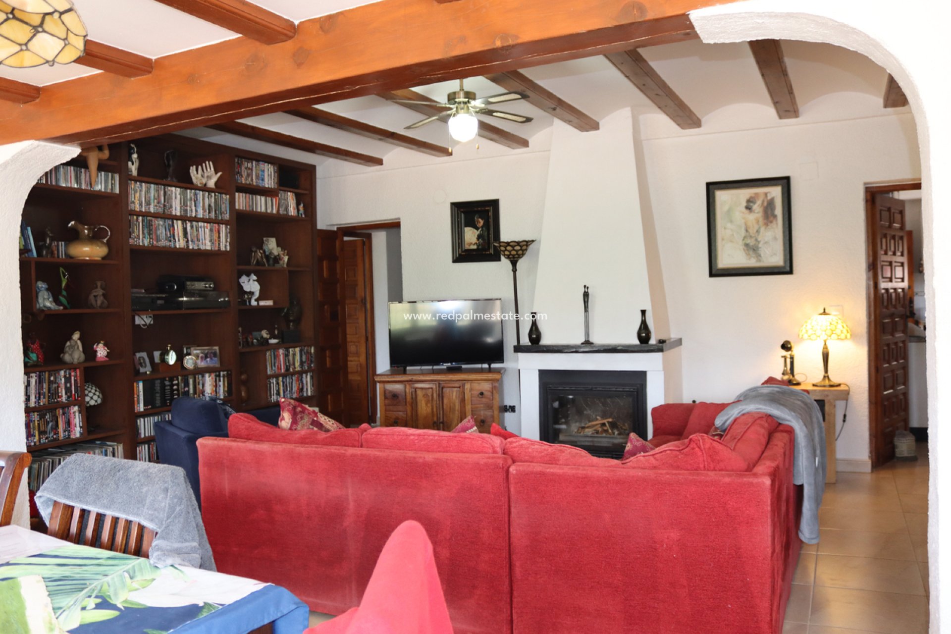 Reventa - Villa -
Orba - Inland