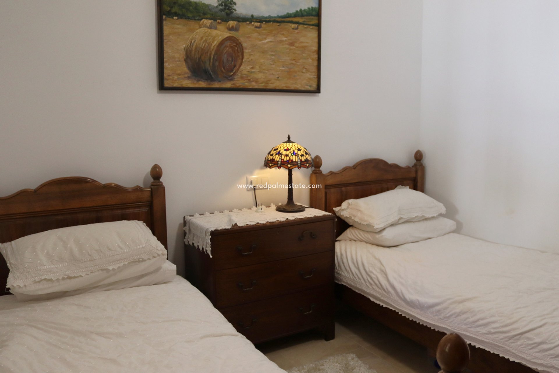 Reventa - Villa -
Orba - Inland