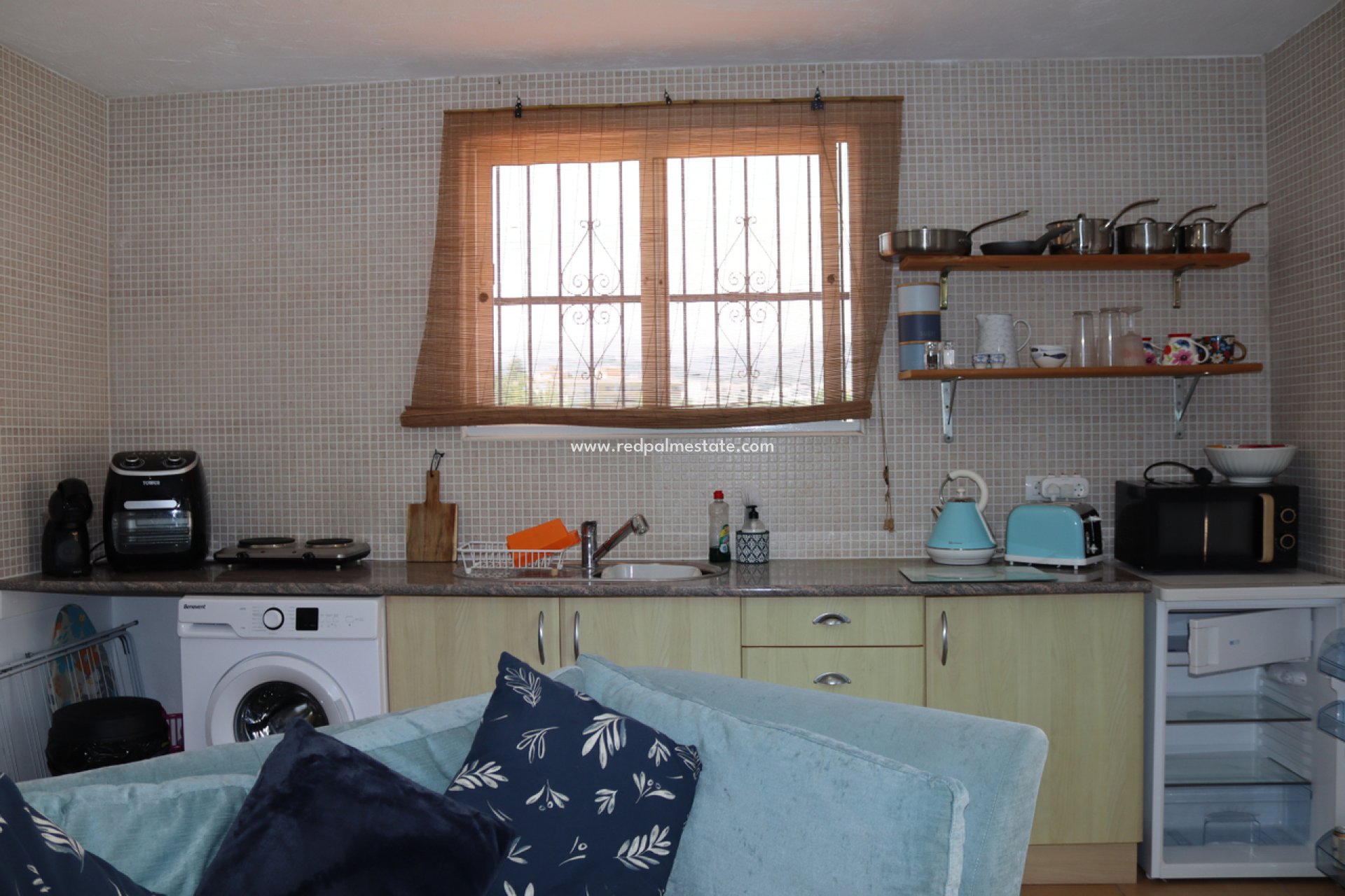 Reventa - Villa -
Orba - Inland