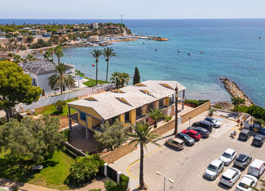 Reventa - Villa -
Orihuela Costa - Cabo Roig