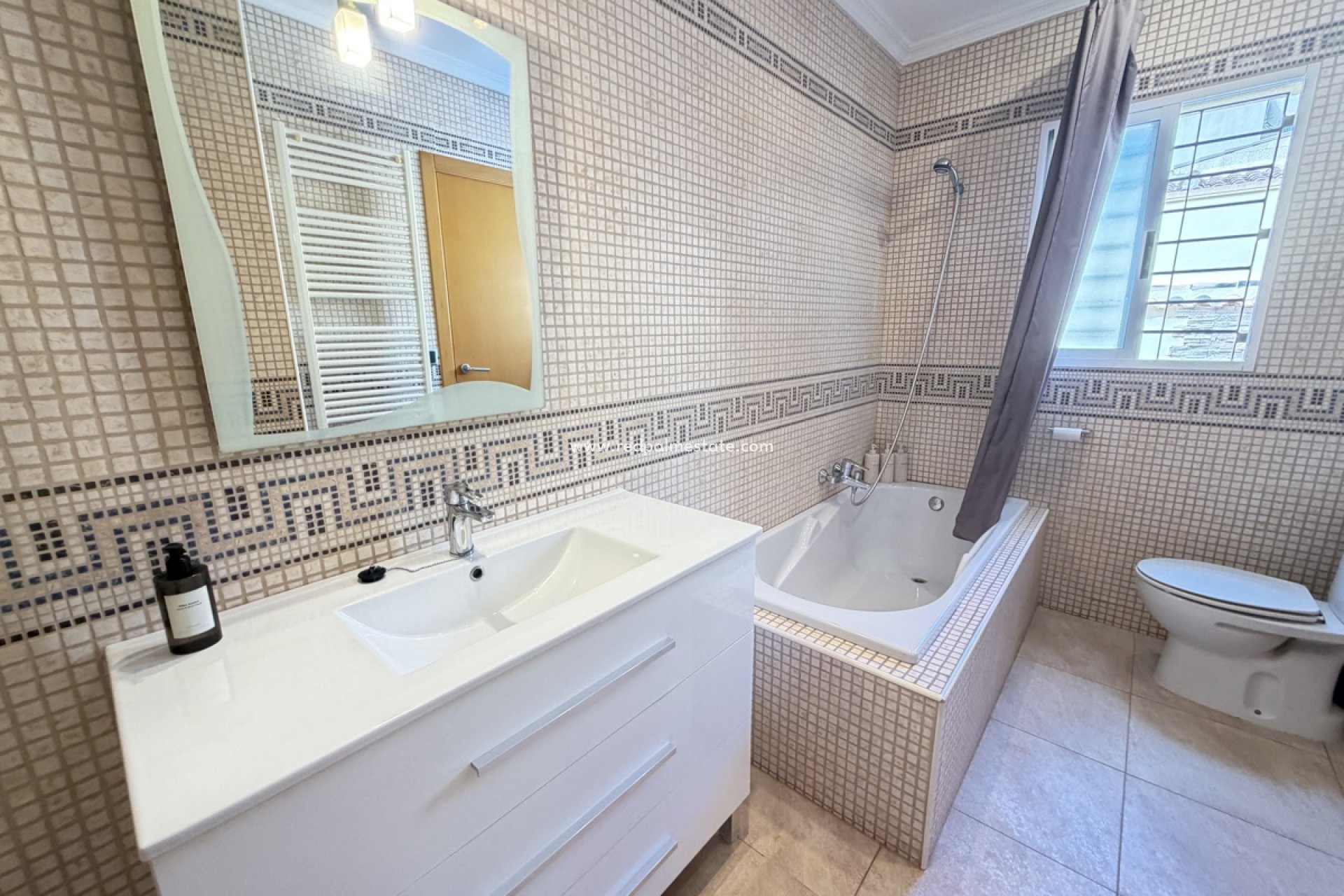 Reventa - Villa -
Orihuela Costa - Cabo Roig