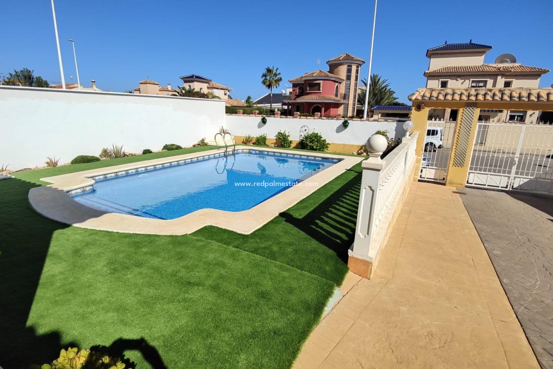 Reventa - Villa -
Orihuela Costa - Cabo Roig