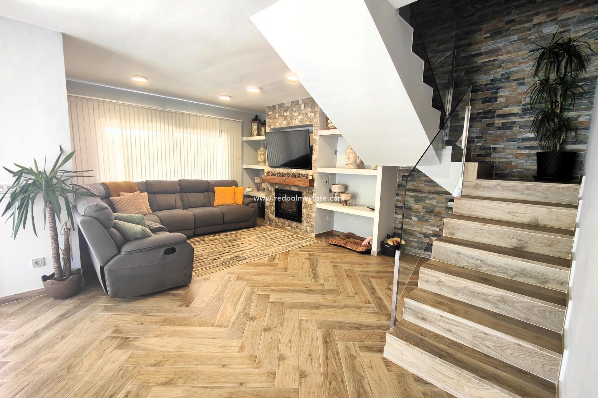 Reventa - Villa -
Orihuela Costa - Cabo Roig