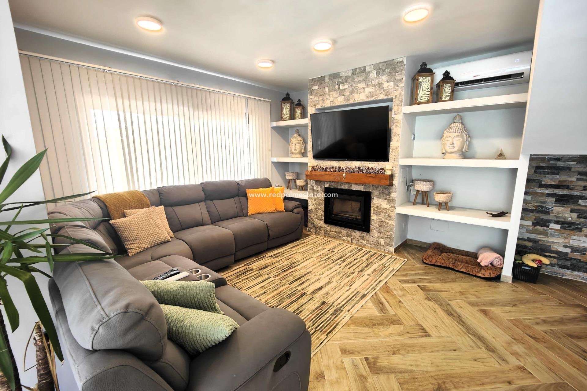 Reventa - Villa -
Orihuela Costa - Cabo Roig