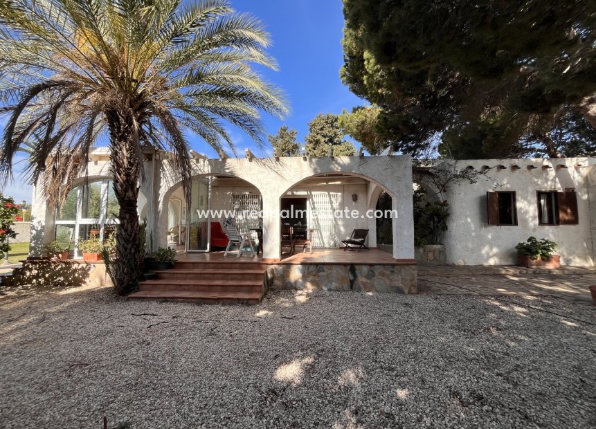 Reventa - Villa -
Orihuela Costa - Cabo Roig