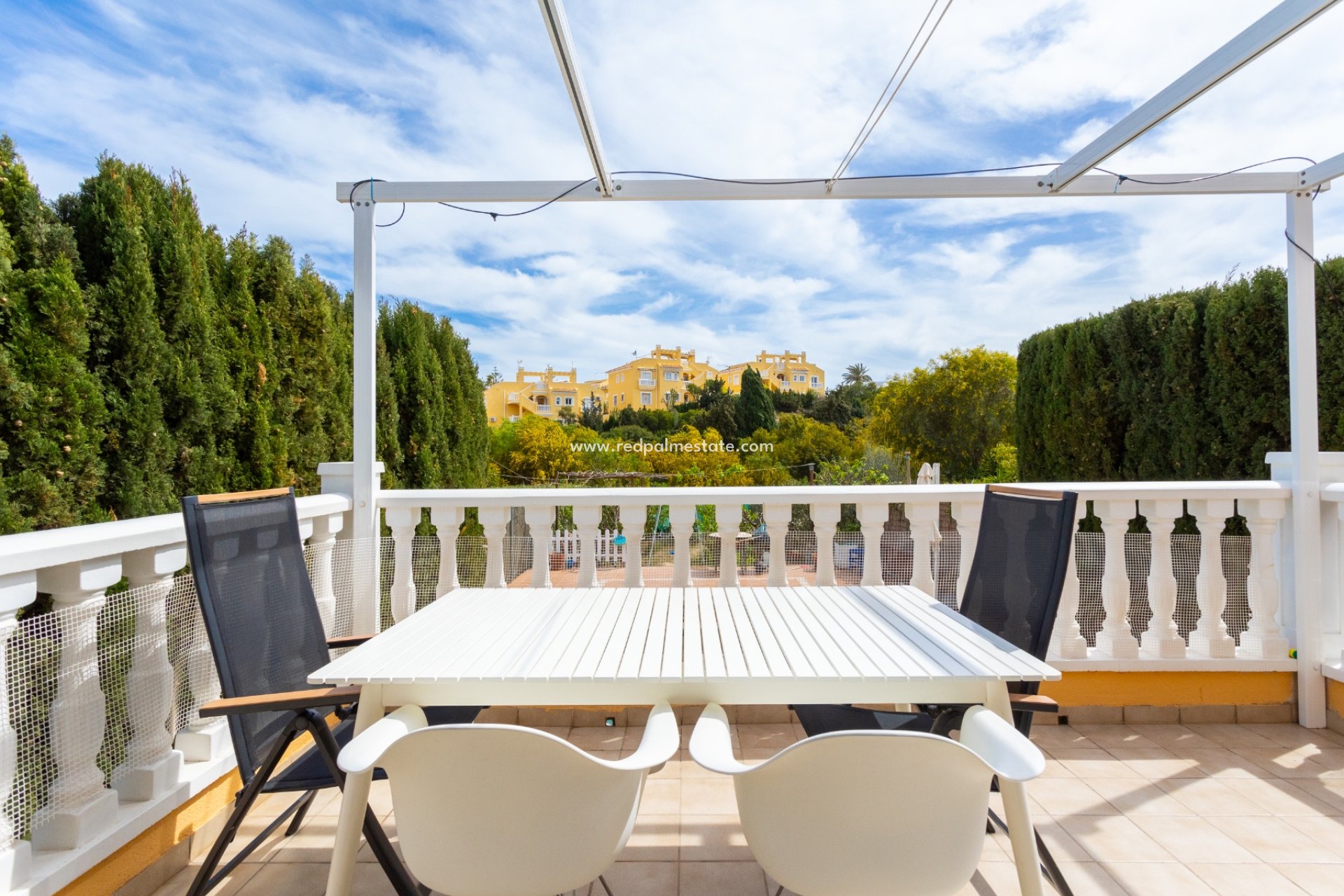 Reventa - Villa -
Orihuela Costa - Cabo Roig