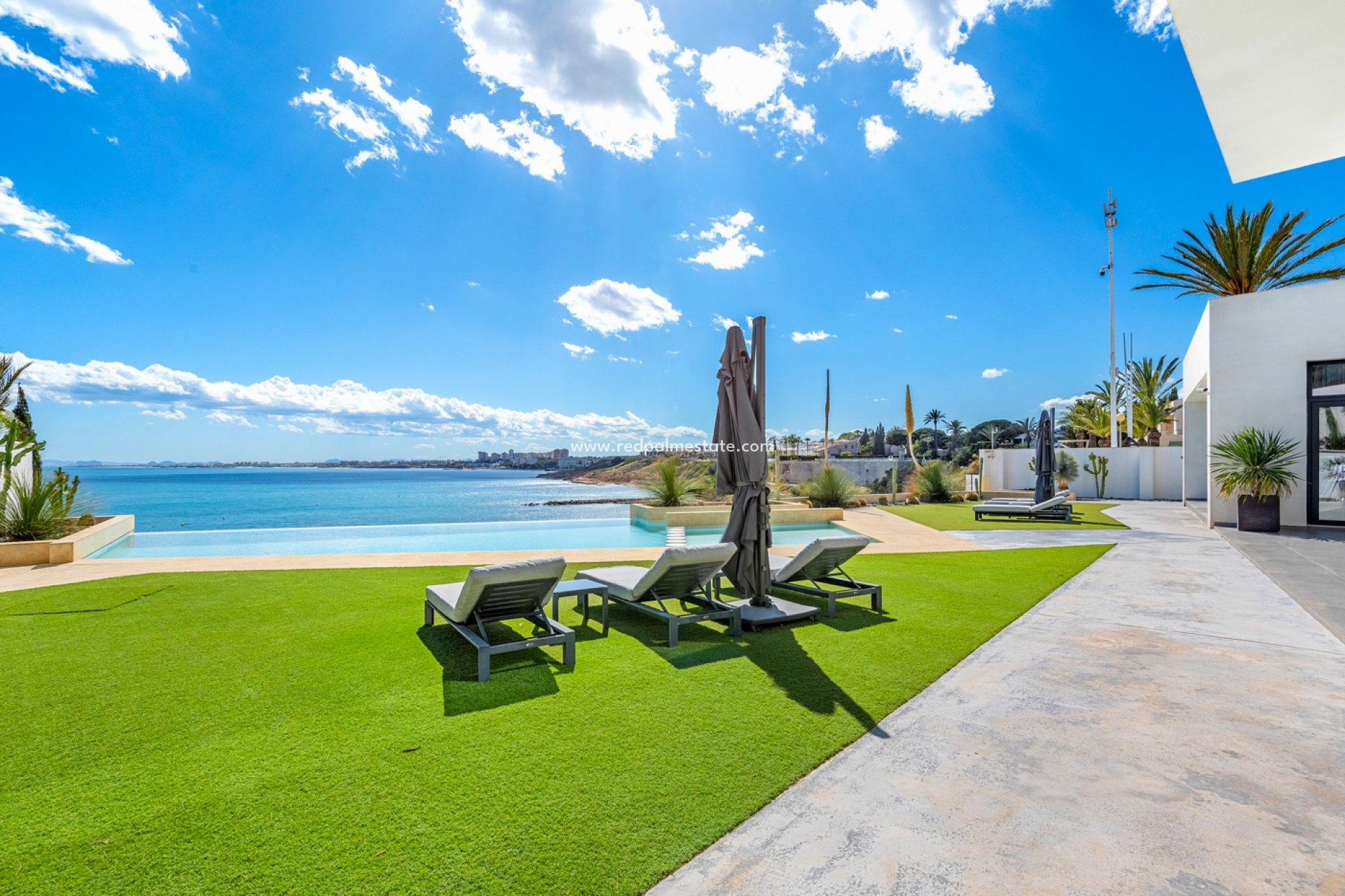 Reventa - Villa -
Orihuela Costa - Cabo Roig