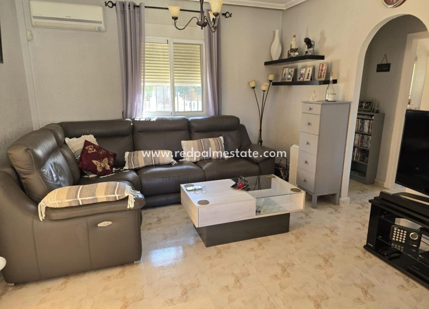 Reventa - Villa -
Orihuela Costa - Cabo Roig