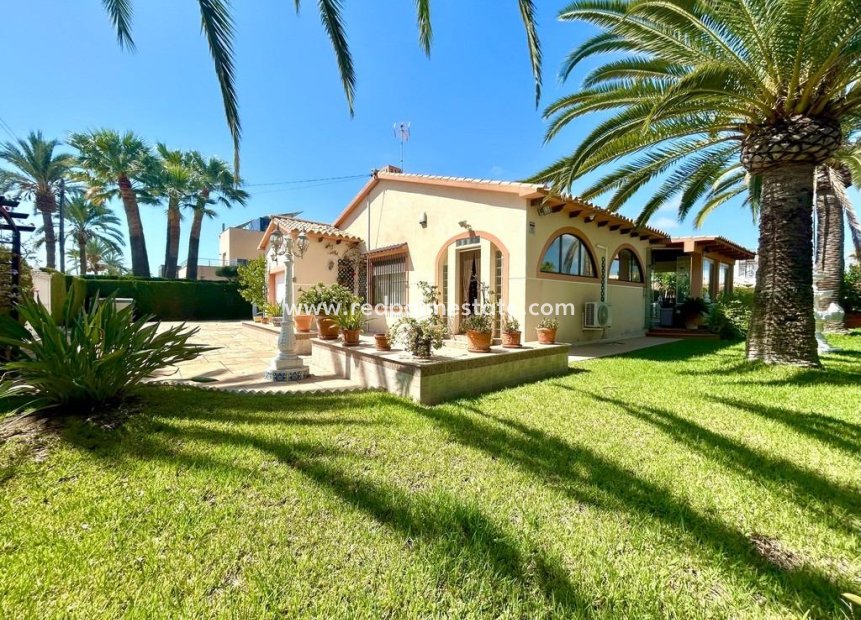 Reventa - Villa -
Orihuela Costa - Cabo Roig