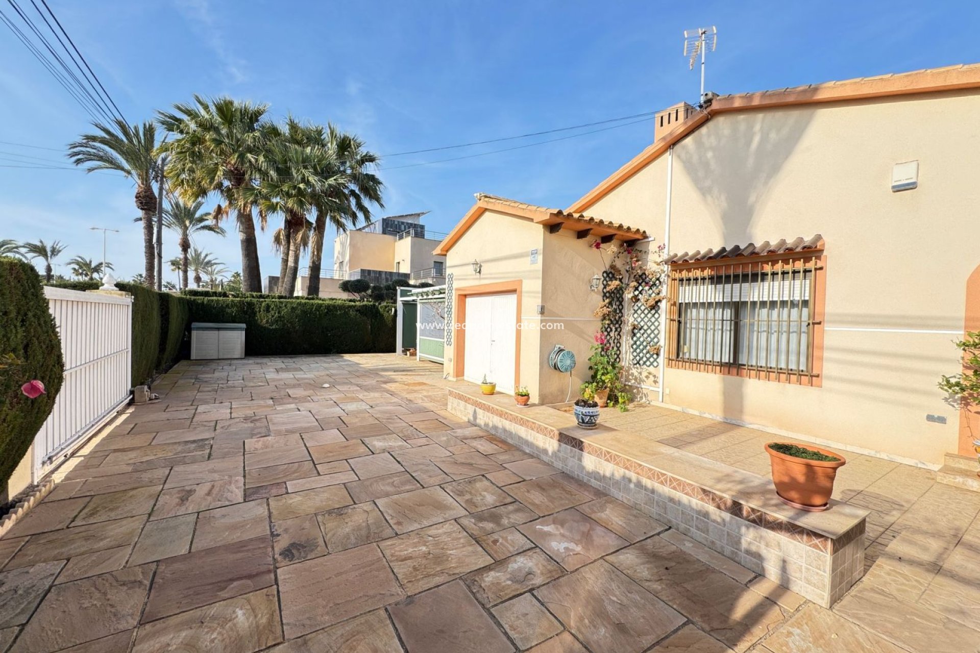 Reventa - Villa -
Orihuela Costa - Cabo Roig