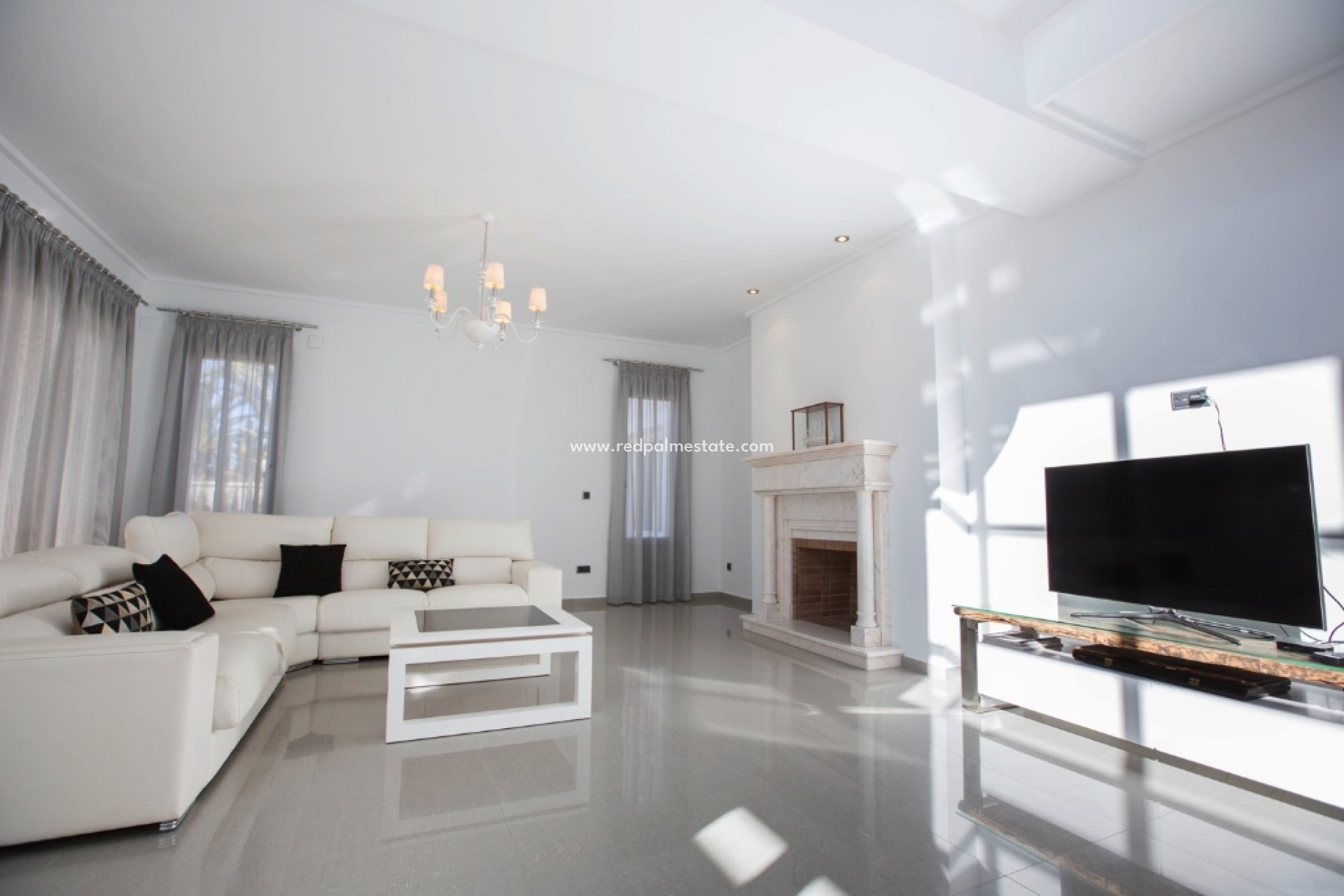 Reventa - Villa -
Orihuela Costa - Cabo Roig