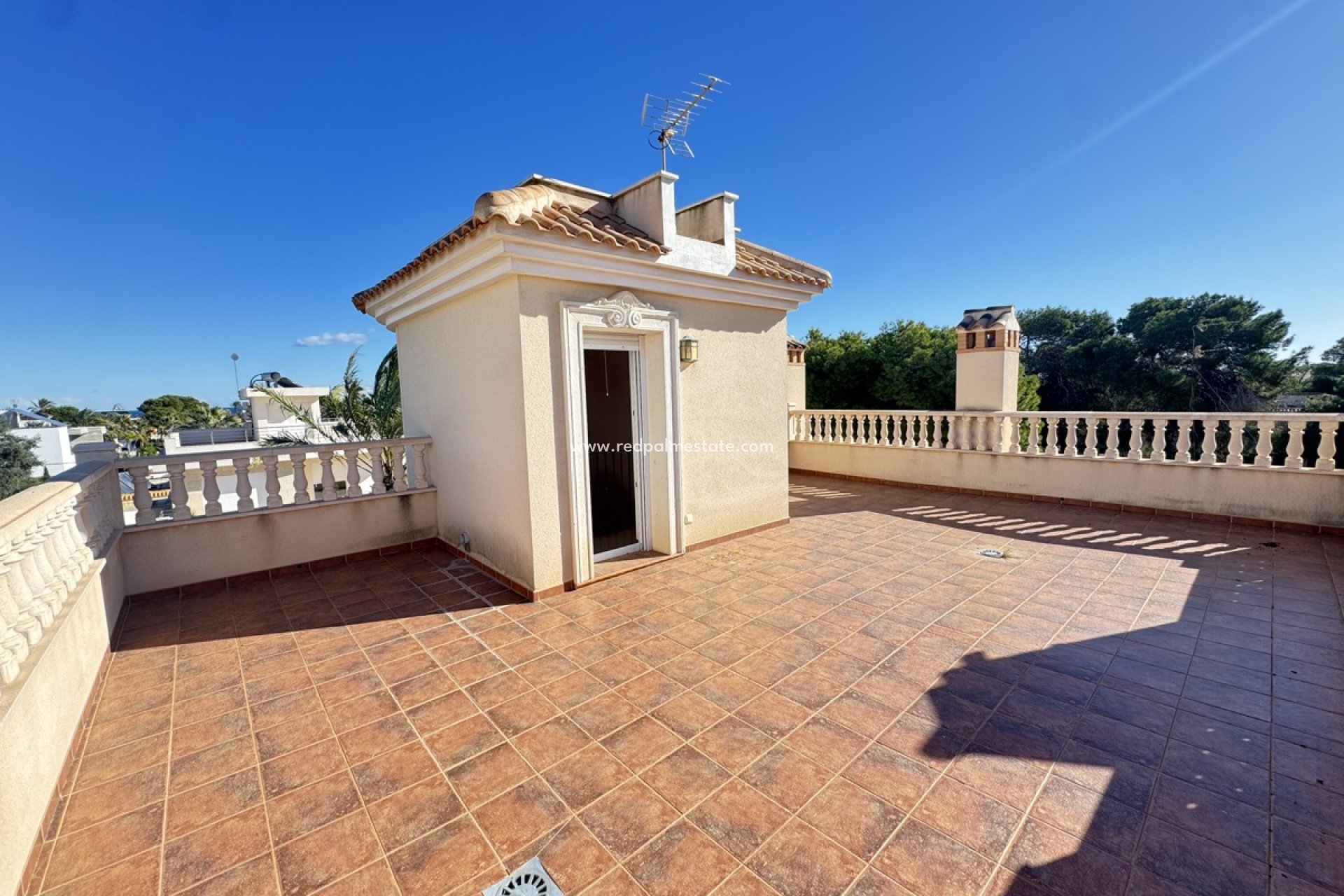 Reventa - Villa -
Orihuela Costa - Cabo Roig
