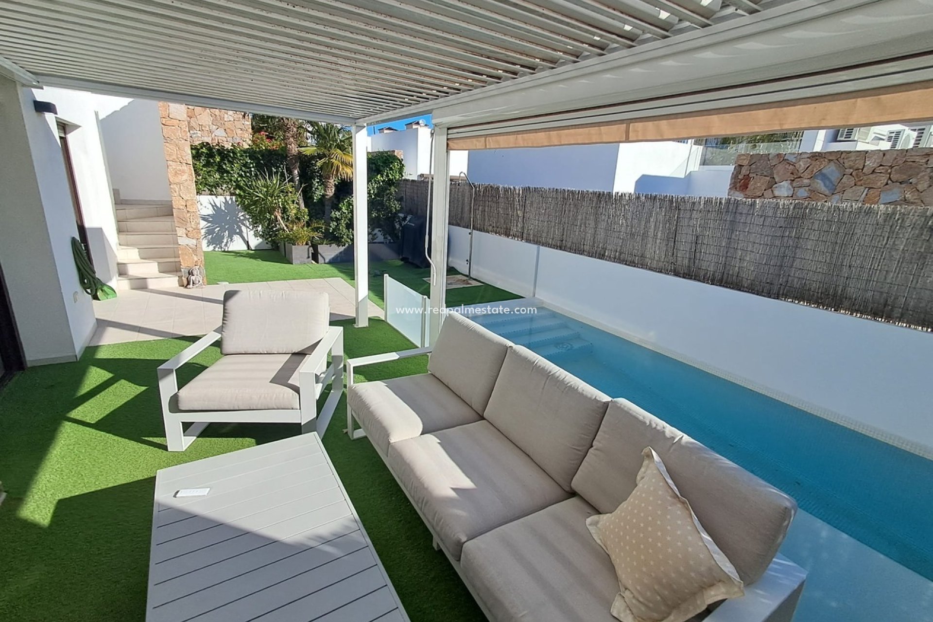 Reventa - Villa -
Orihuela Costa - Cabo Roig