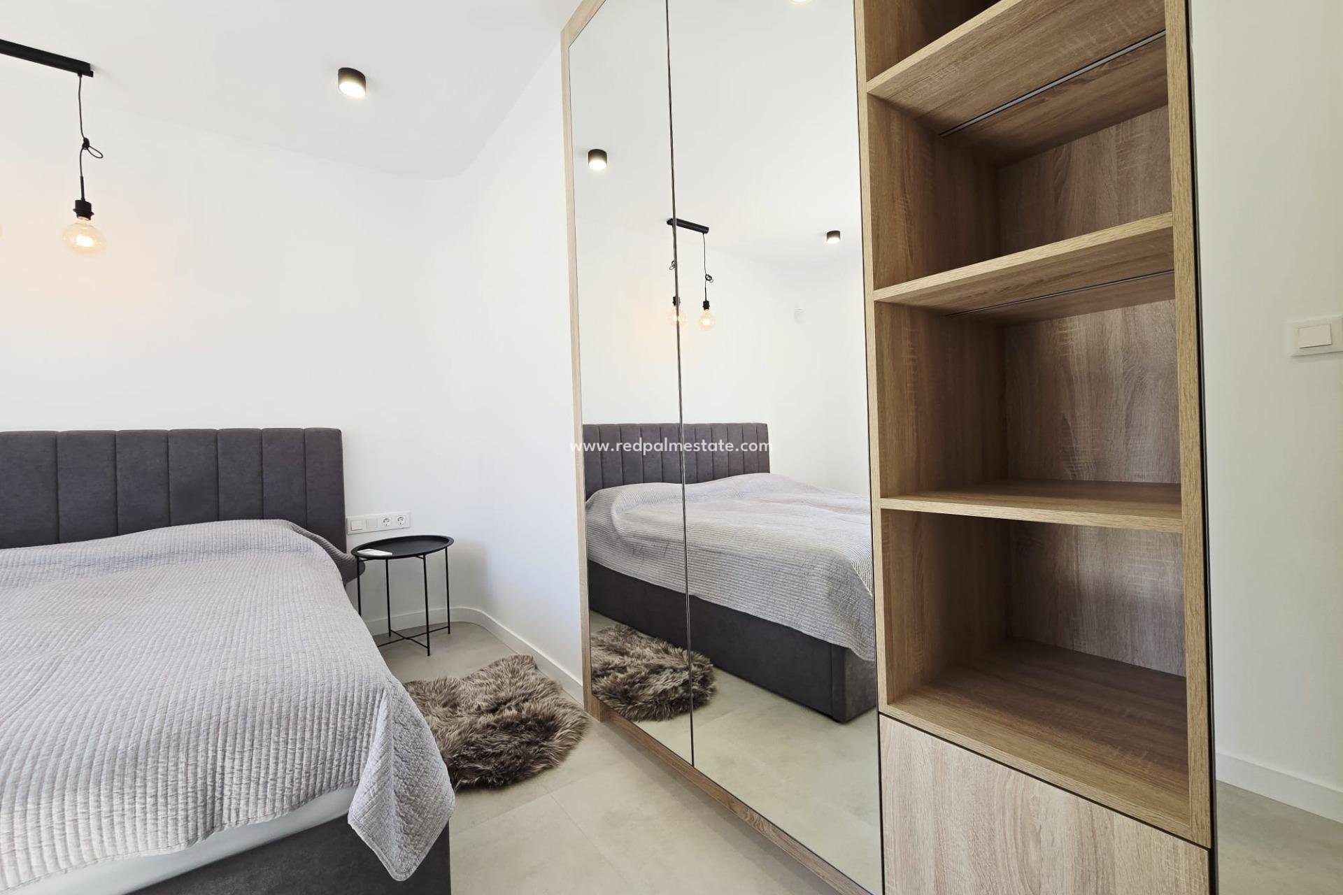 Reventa - Villa -
Orihuela Costa - Cabo Roig