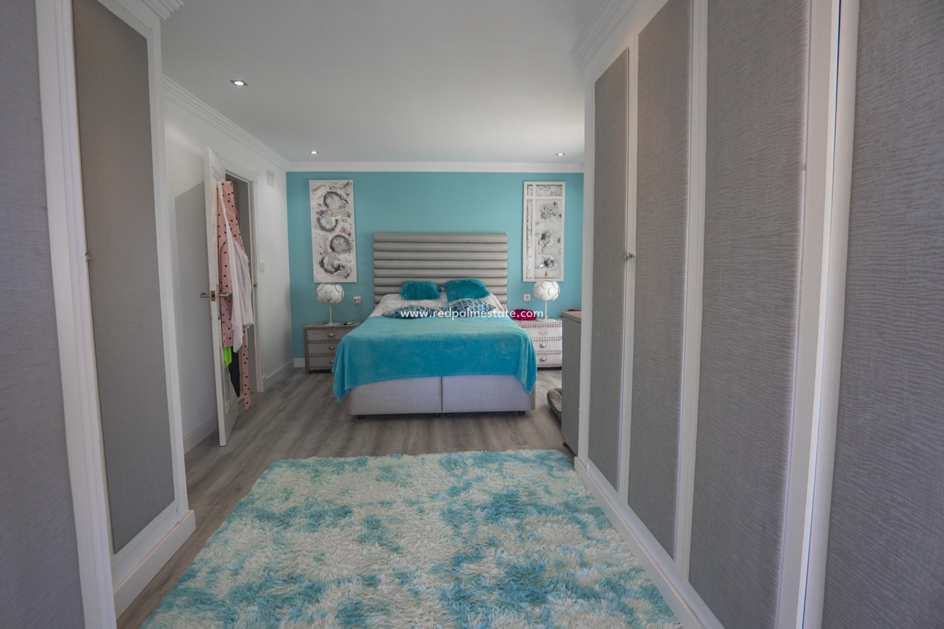 Reventa - Villa -
Orihuela Costa - Calle Mayor