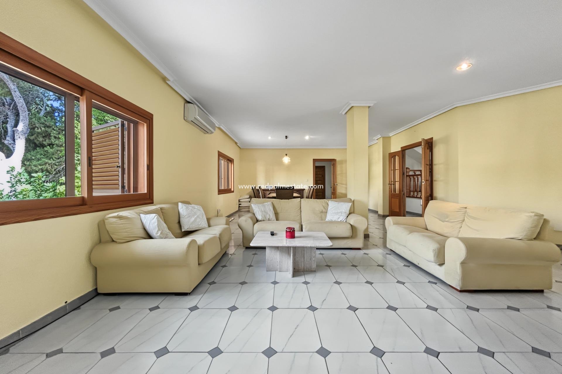Reventa - Villa -
Orihuela Costa - Campoamor