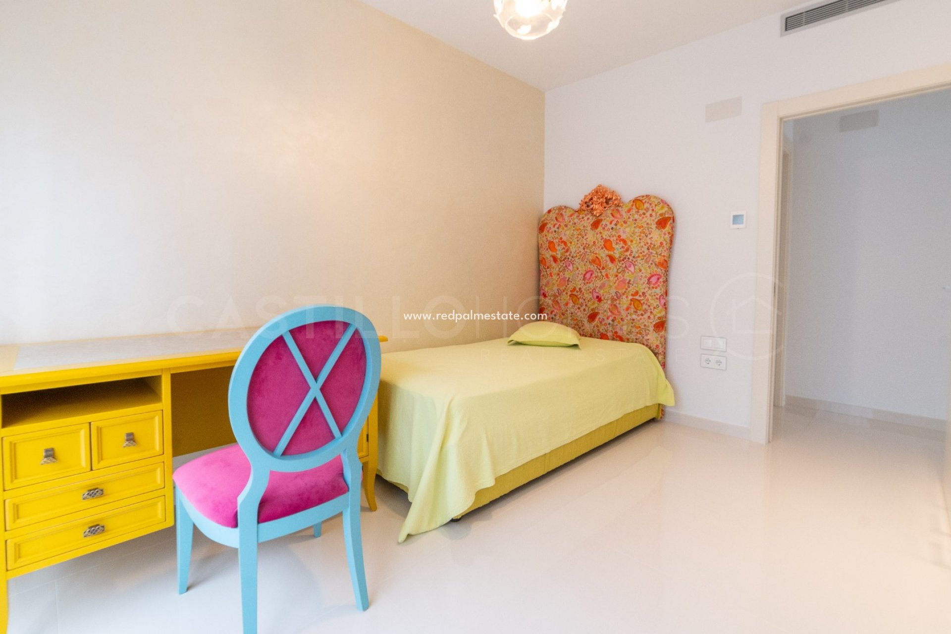 Reventa - Villa -
Orihuela Costa - Campoamor