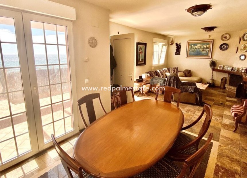 Reventa - Villa -
Orihuela Costa - Campoamor