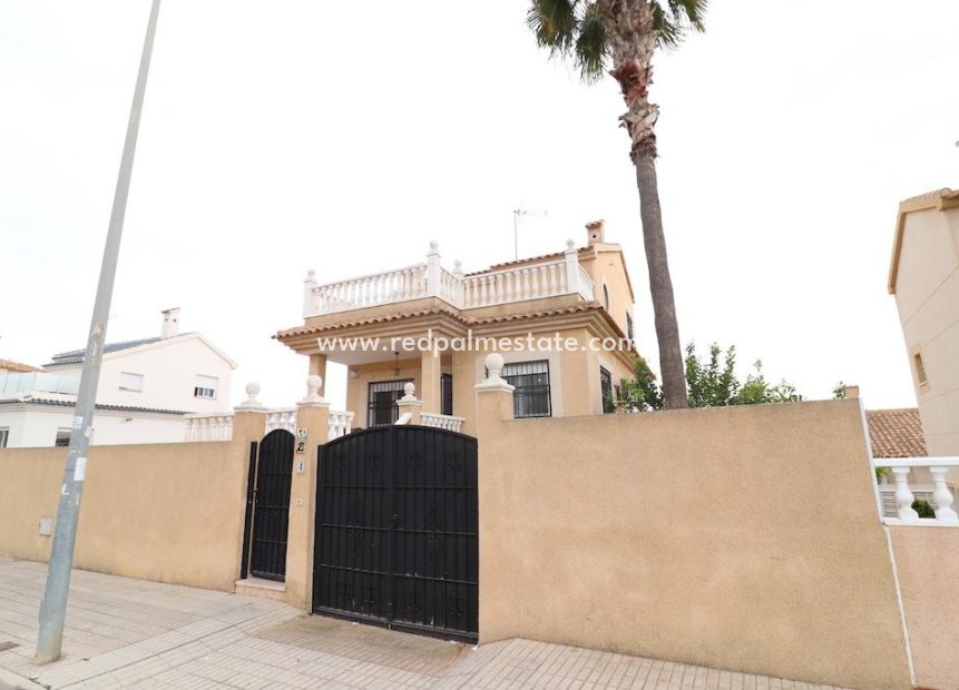 Reventa - Villa -
Orihuela Costa - Costa Blanca