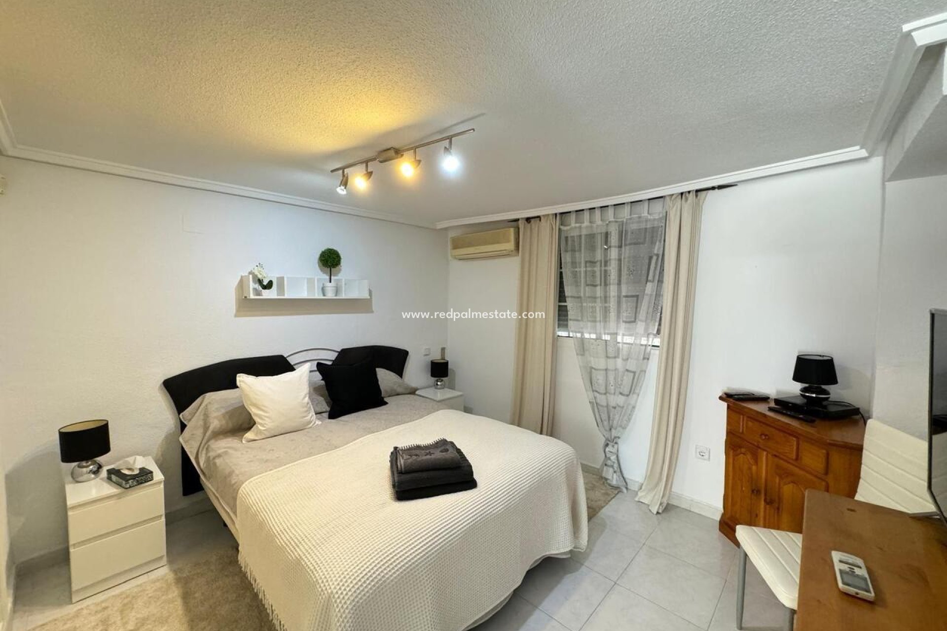 Reventa - Villa -
Orihuela Costa - Costa Blanca