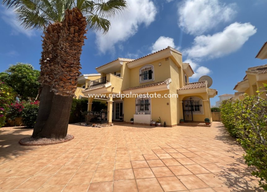 Reventa - Villa -
Orihuela Costa - Costa Blanca