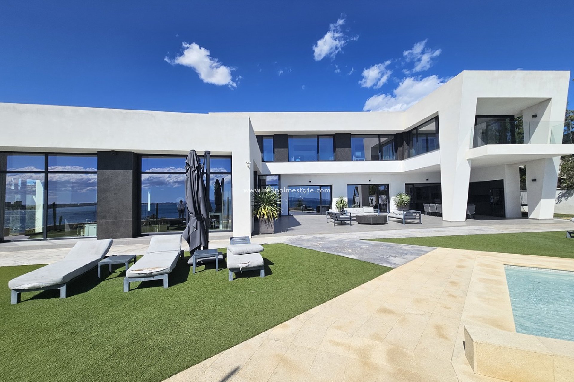 Reventa - Villa -
Orihuela Costa - Costa Blanca
