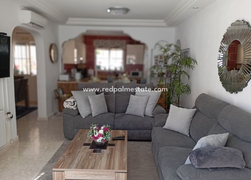 Reventa - Villa -
Orihuela Costa - Costa Blanca