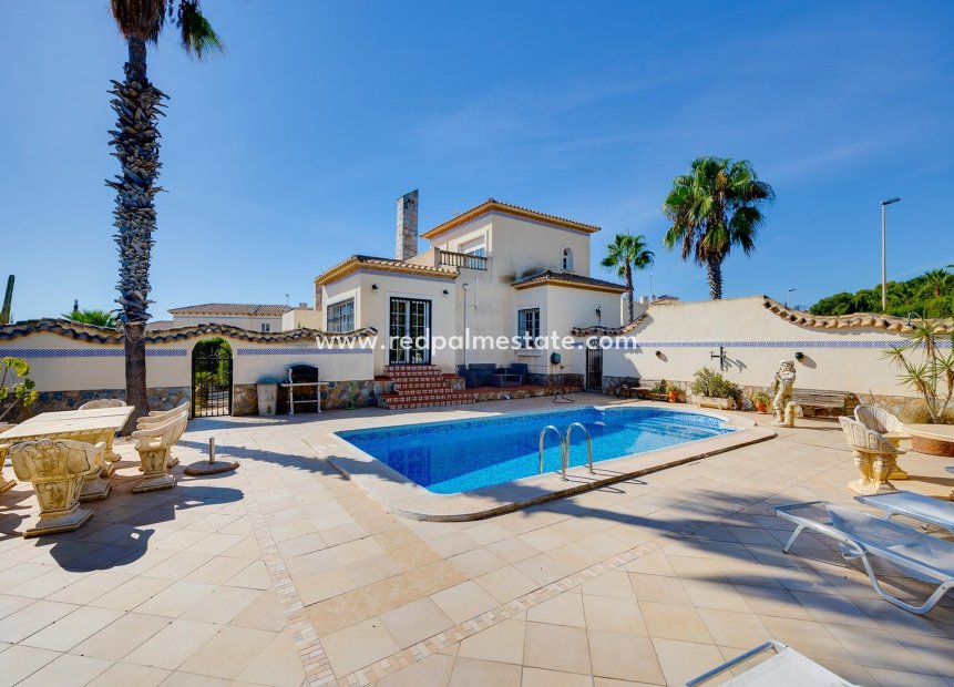 Reventa - Villa -
Orihuela Costa - Costa Blanca