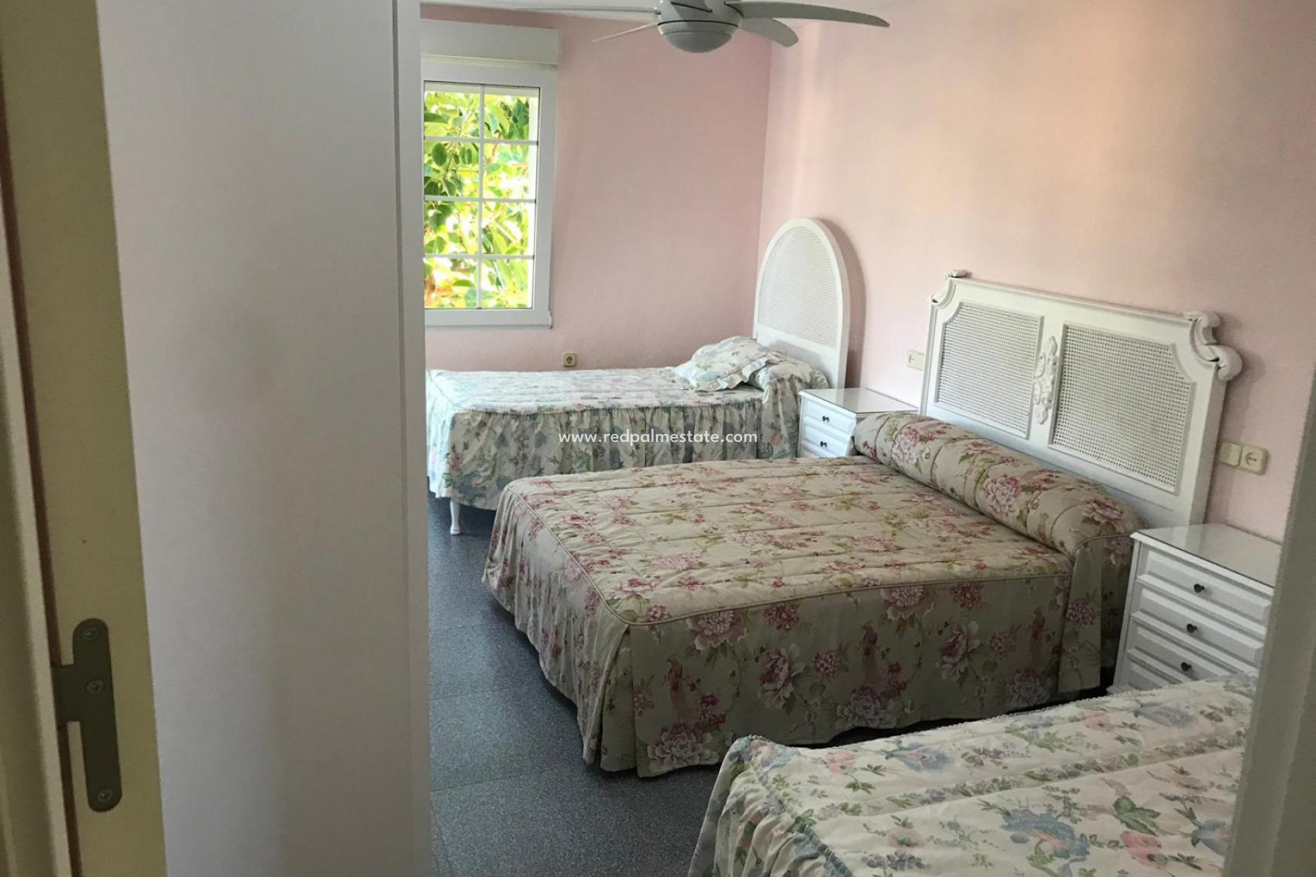 Reventa - Villa -
Orihuela Costa - Costa Blanca