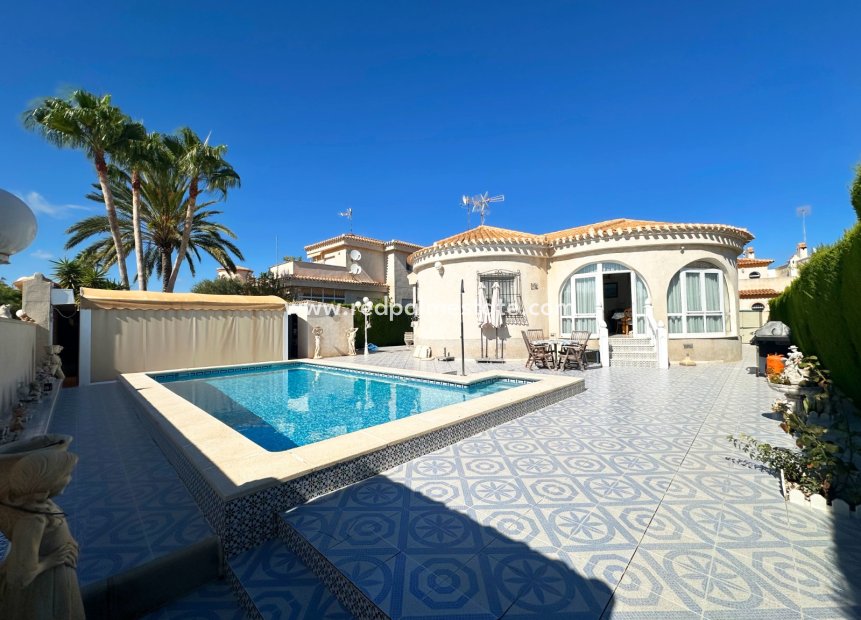 Reventa - Villa -
Orihuela Costa - Costa Blanca