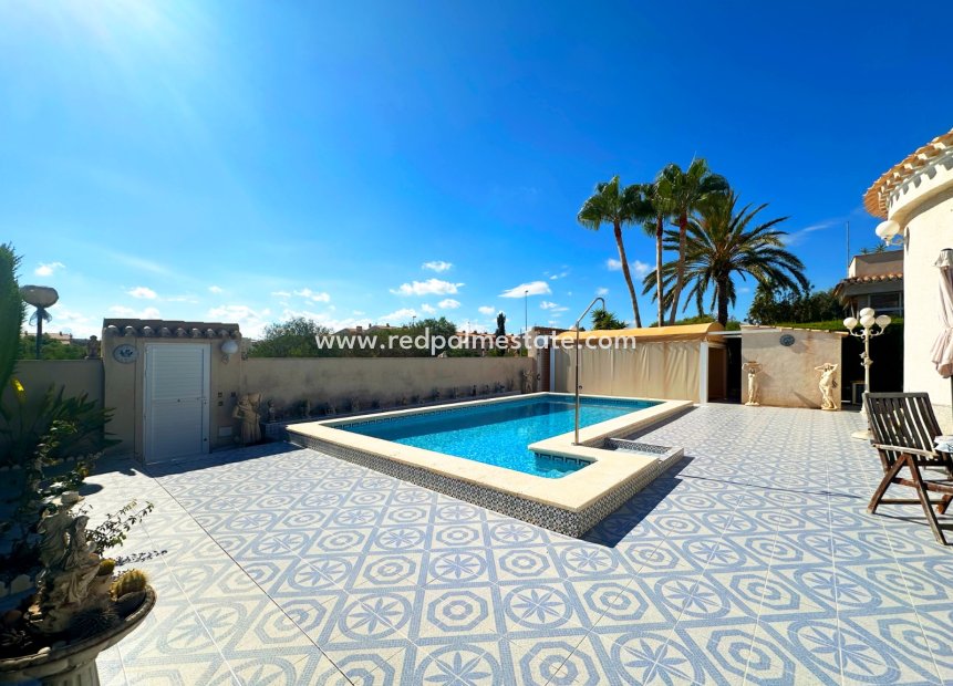 Reventa - Villa -
Orihuela Costa - Costa Blanca