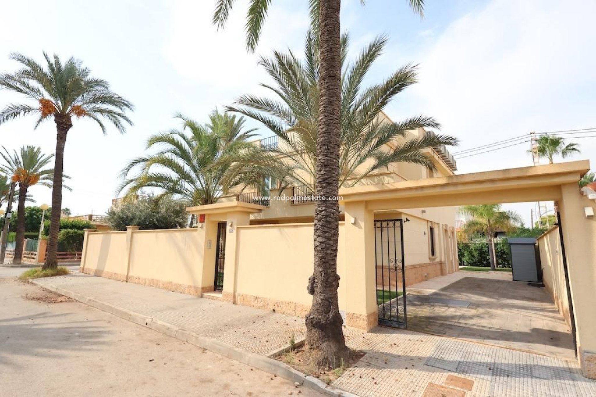 Reventa - Villa -
Orihuela Costa - Costa Blanca