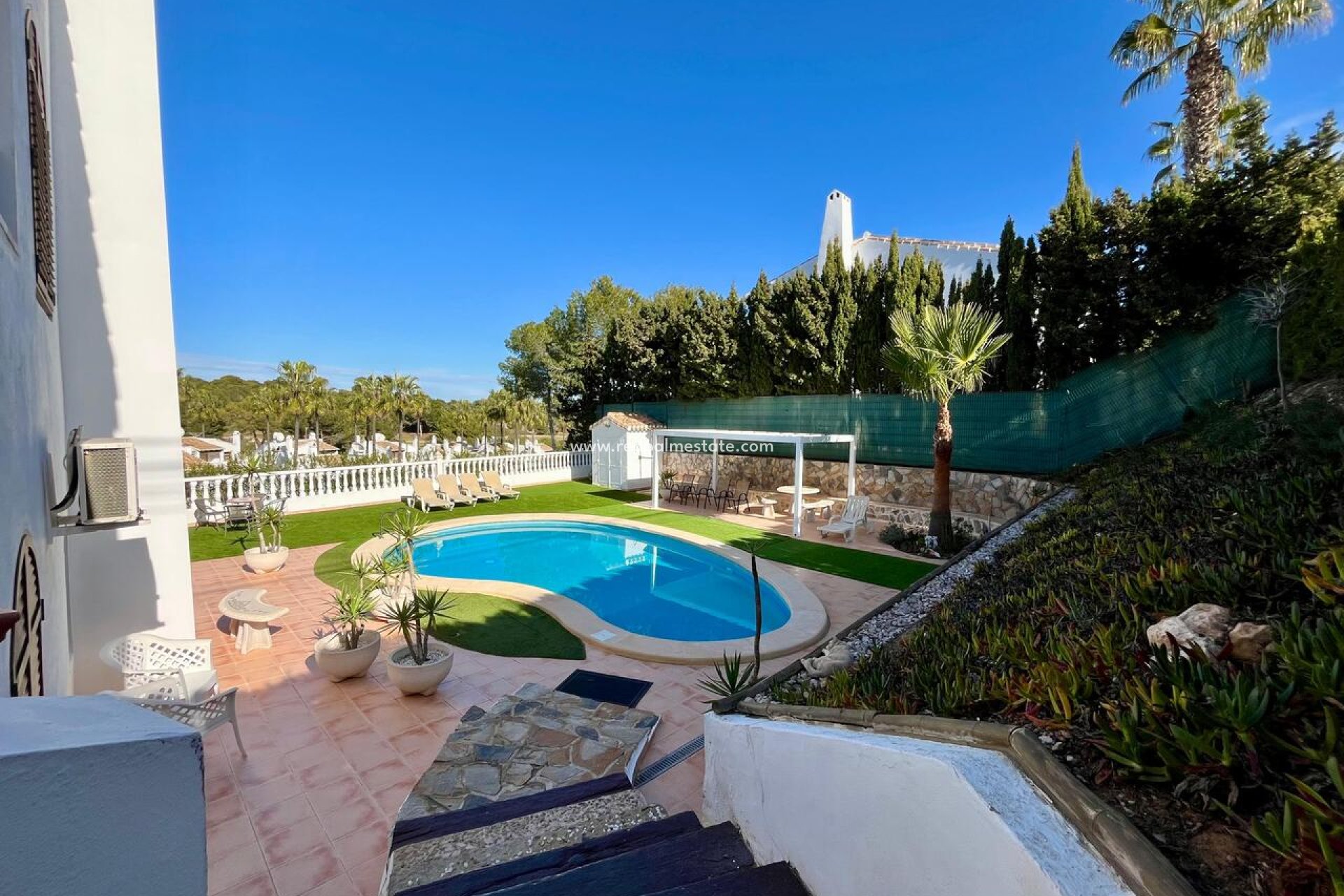 Reventa - Villa -
Orihuela Costa - Costa Blanca