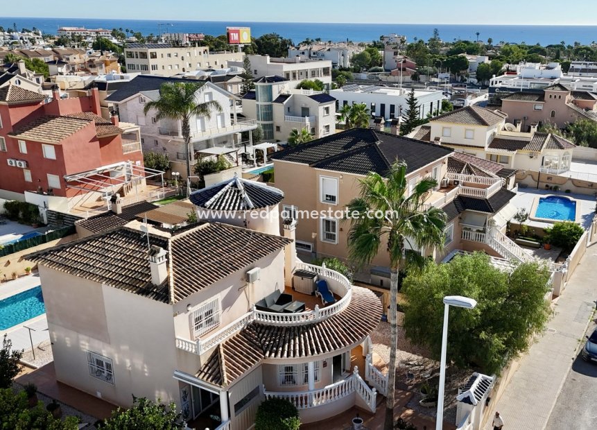 Reventa - Villa -
Orihuela Costa - Costa Blanca