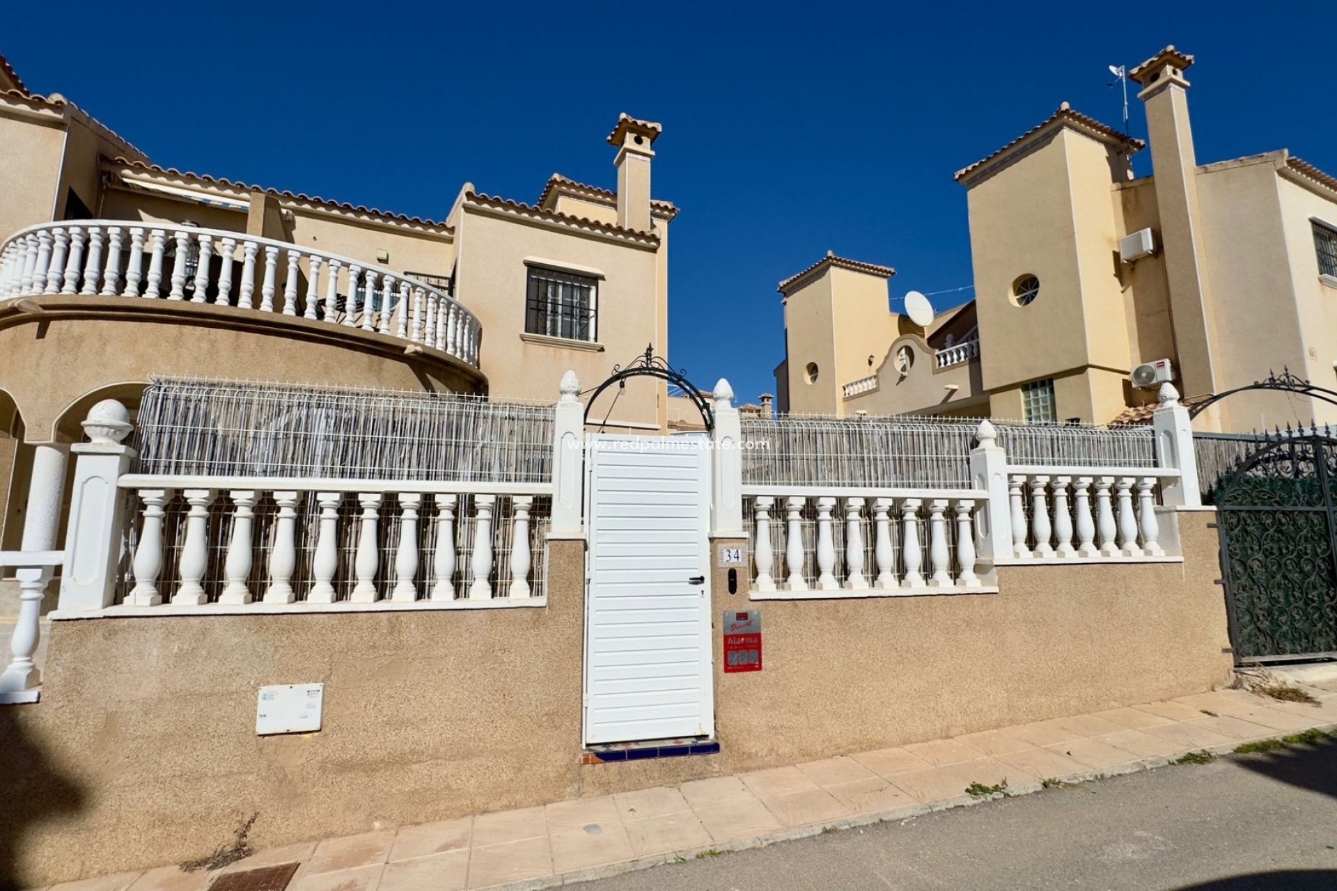 Reventa - Villa -
Orihuela Costa - Costa Blanca