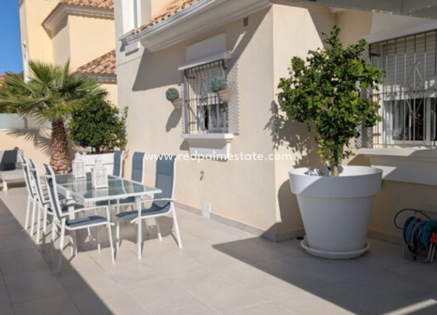 Reventa - Villa -
Orihuela Costa - Costa Blanca