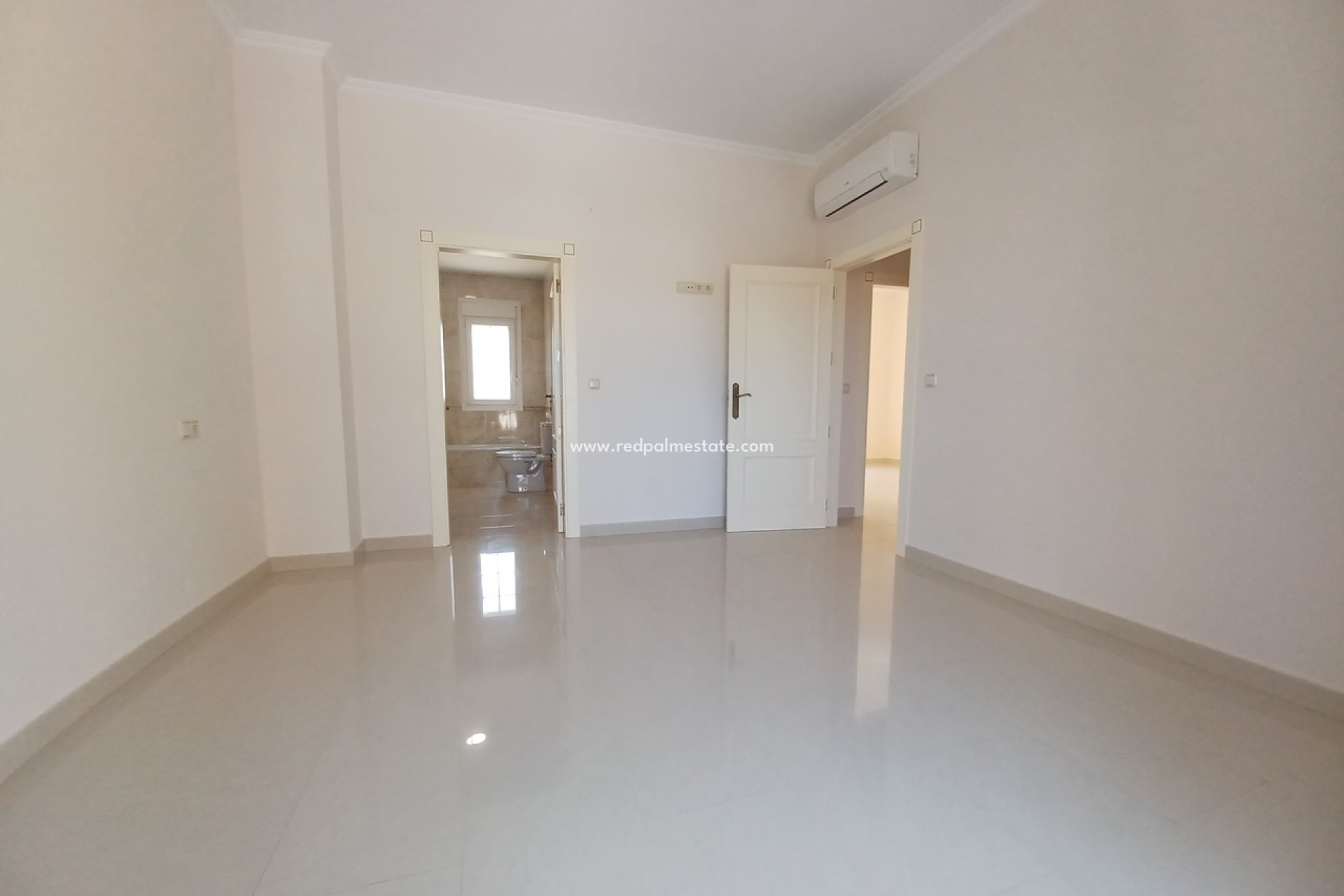 Reventa - Villa -
Orihuela Costa - Costa Blanca