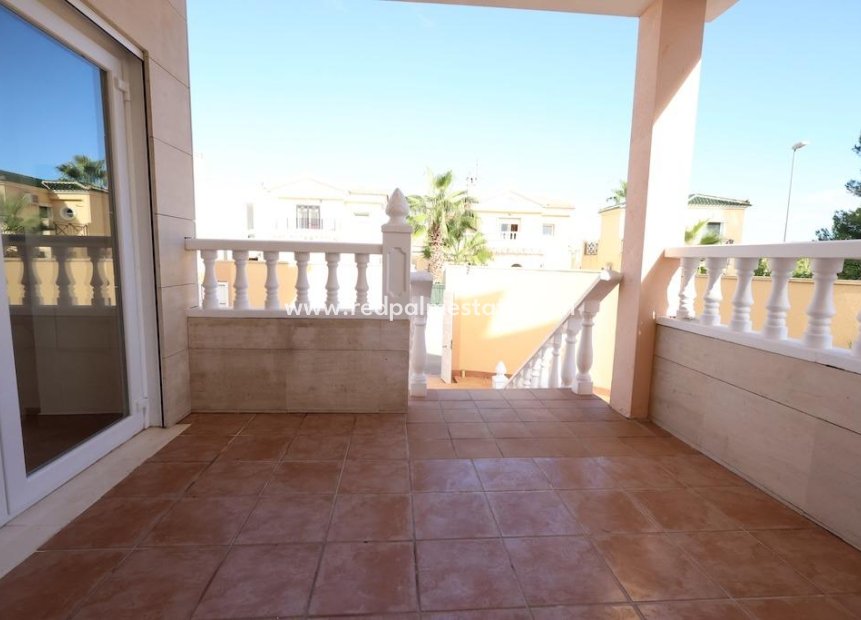 Reventa - Villa -
Orihuela Costa - Costa Blanca