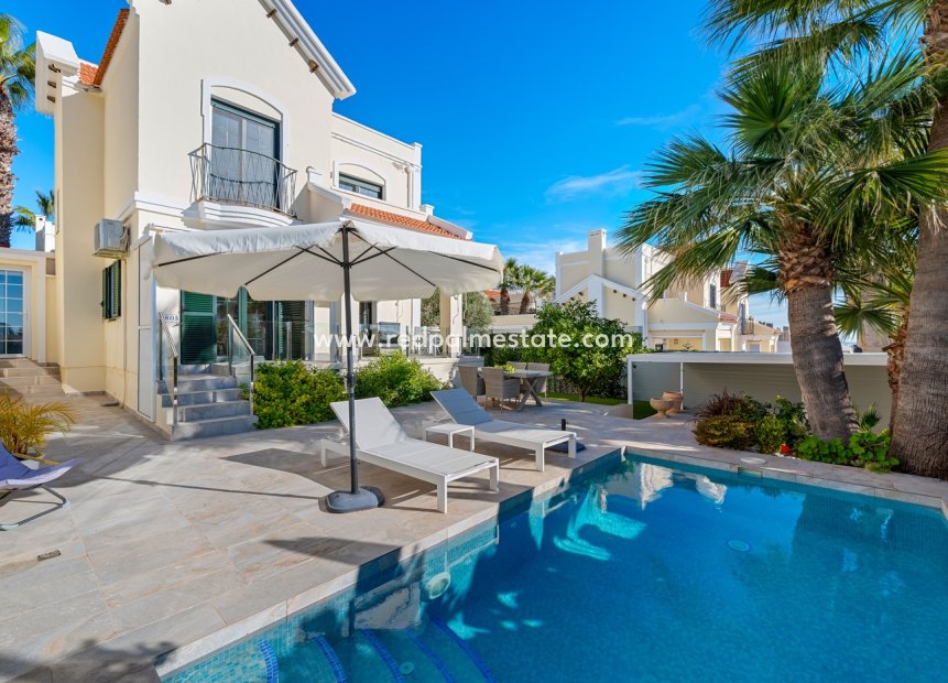 Reventa - Villa -
Orihuela Costa - Costa Blanca