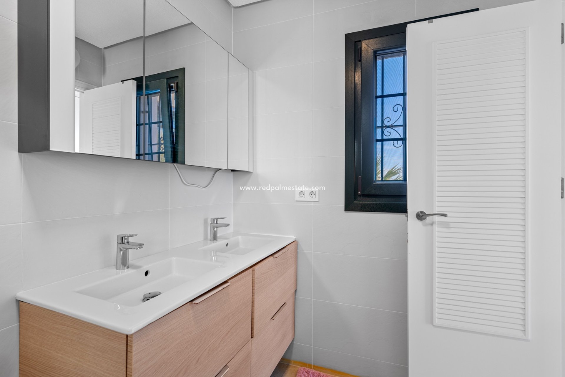 Reventa - Villa -
Orihuela Costa - Costa Blanca