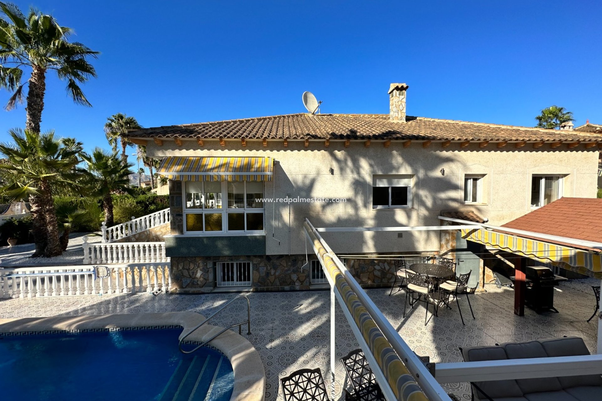 Reventa - Villa -
Orihuela Costa - Inland