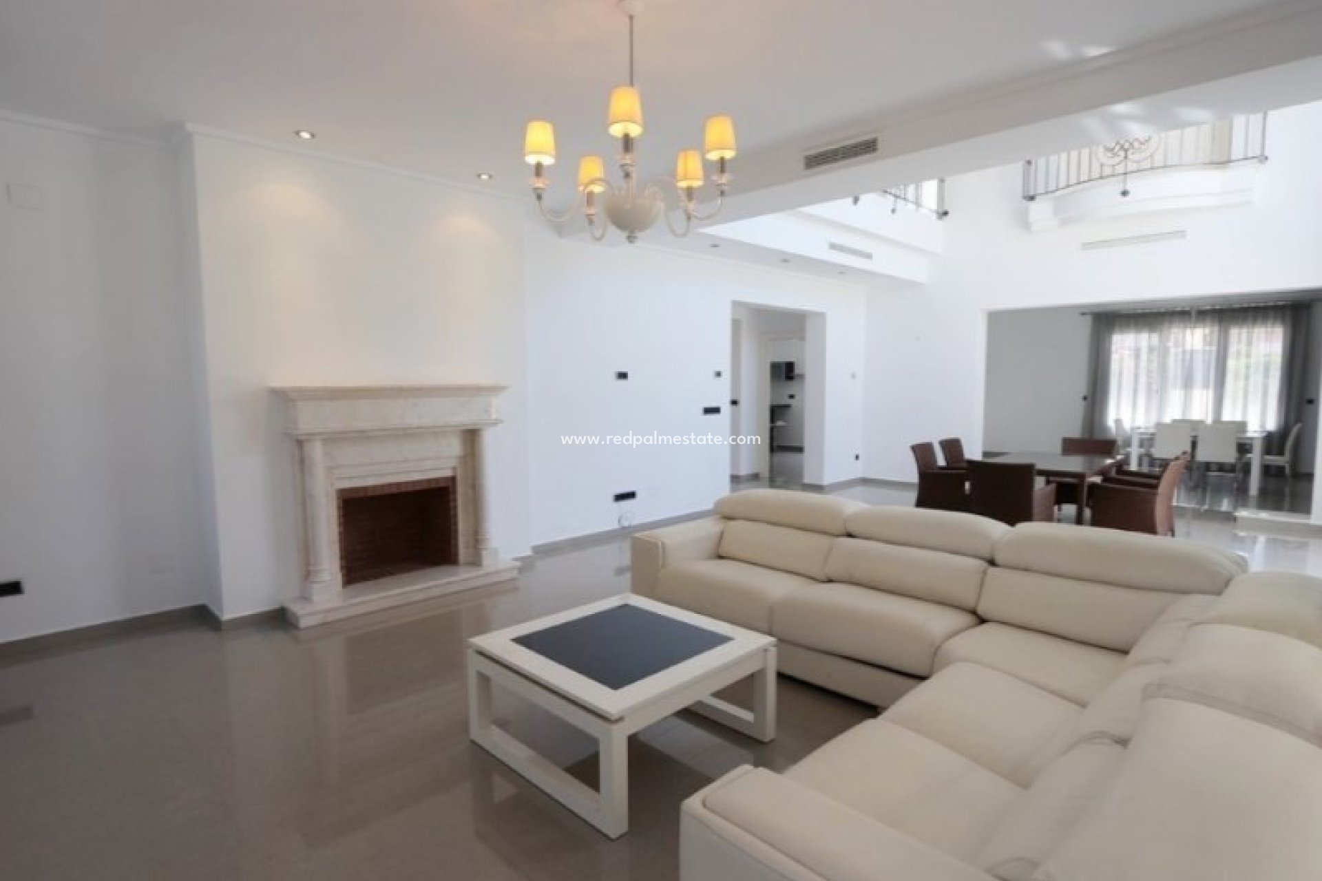 Reventa - Villa -
Orihuela Costa - Inland