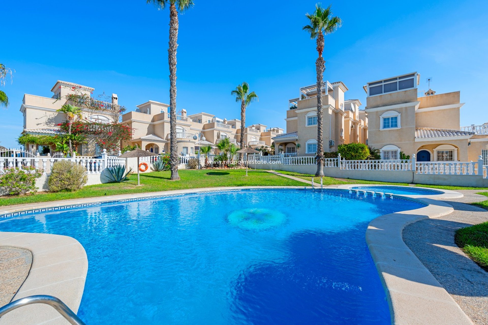 Reventa - Villa -
Orihuela Costa - Inland