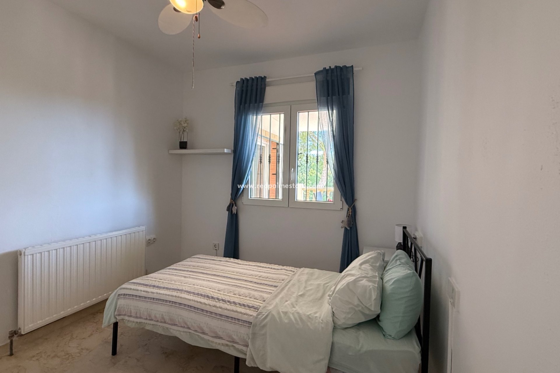 Reventa - Villa -
Orihuela Costa - Inland