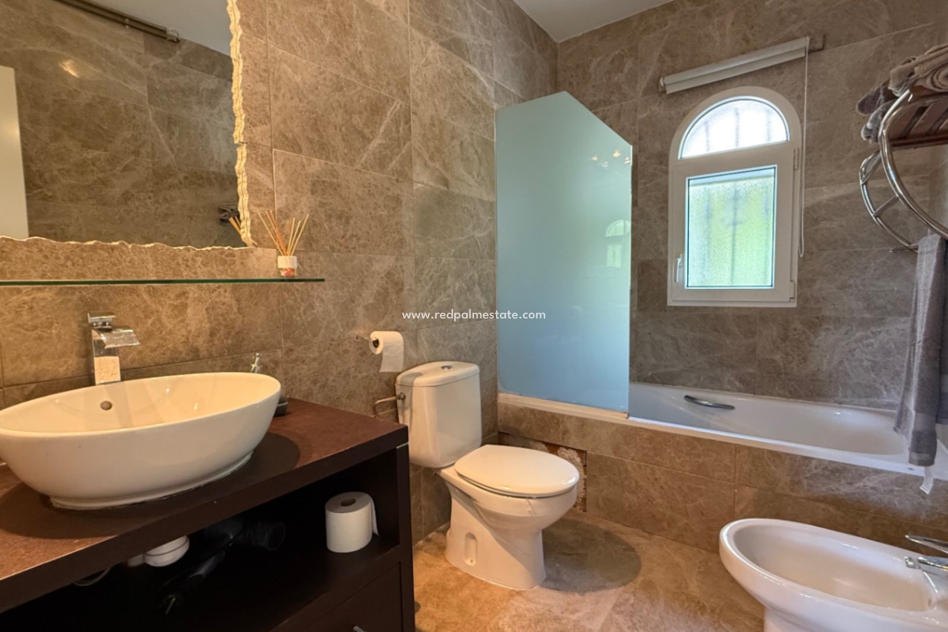 Reventa - Villa -
Orihuela Costa - Inland