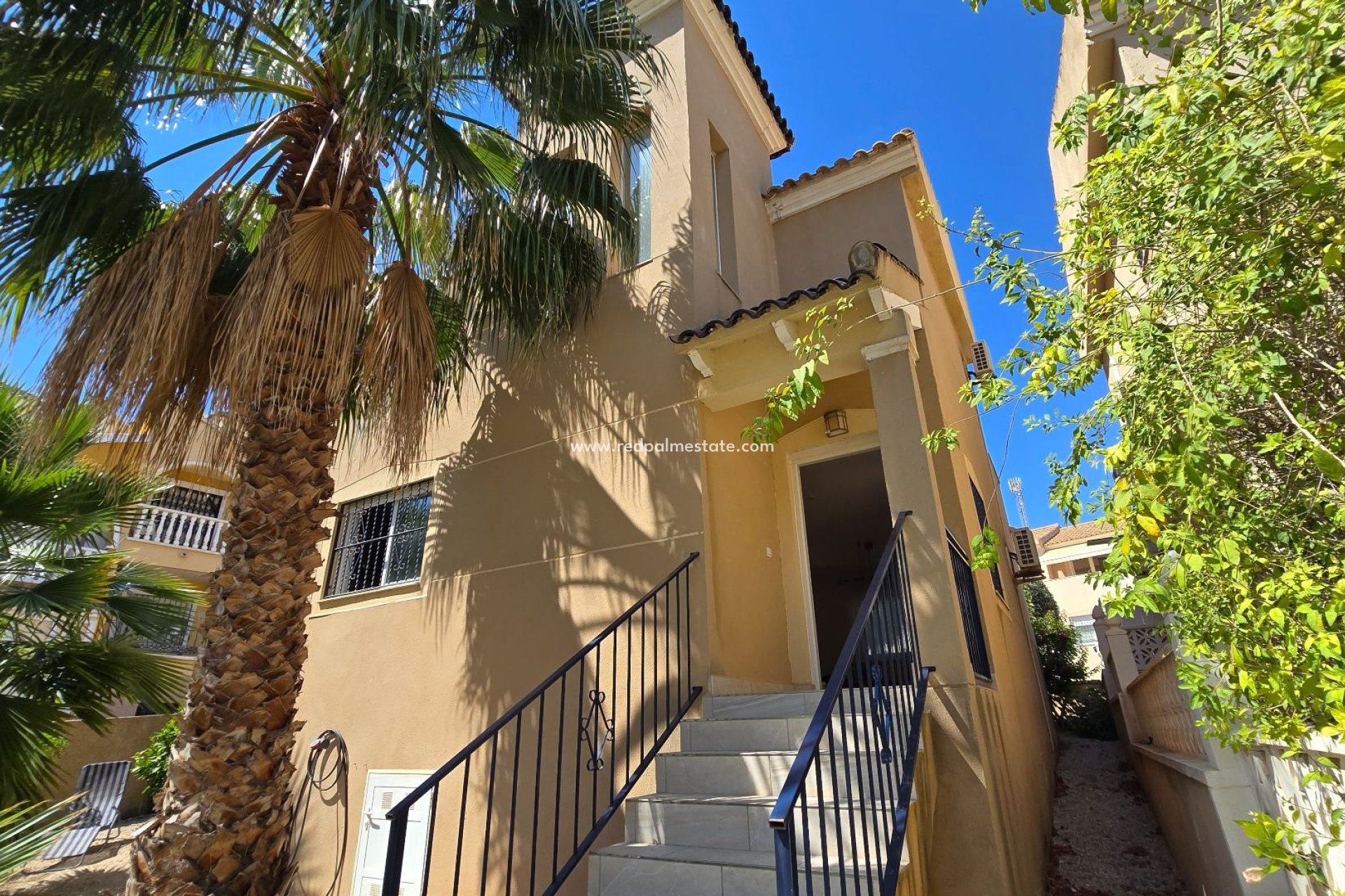 Reventa - Villa -
Orihuela Costa - Inland